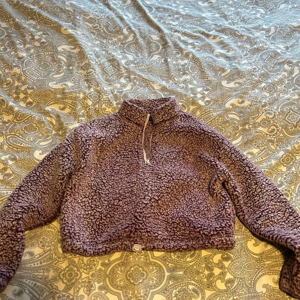 Women fleece sweatshirt
